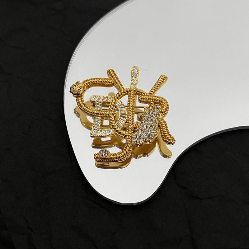 Dior Brooch 05lyr49 (4)