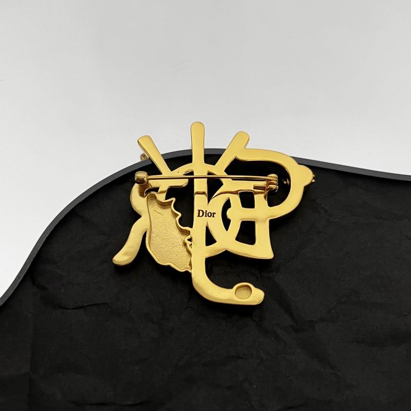 Dior Brooch 05lyr49 (5)