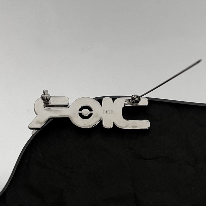 Dior Brooch 05lyr50 (5)
