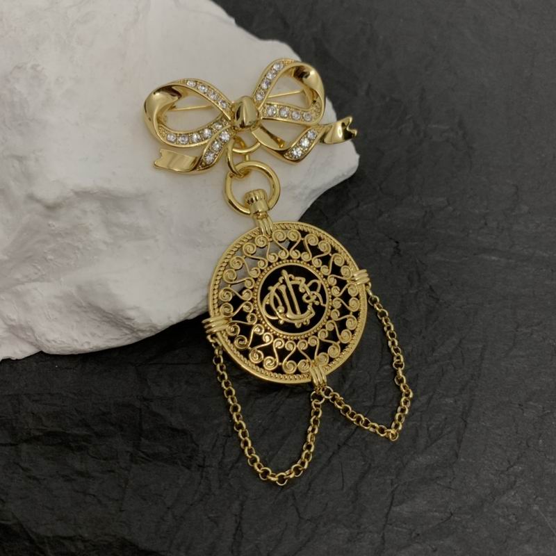 Dior Brooch 05lyr53 (4)