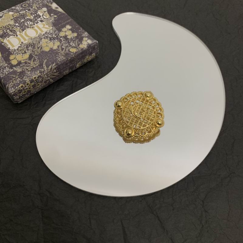 Dior Brooch 05lyr54 (1)