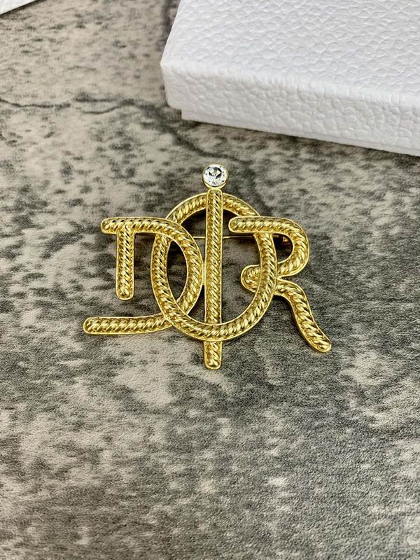 Dior Brooch 05lyr58 (3)