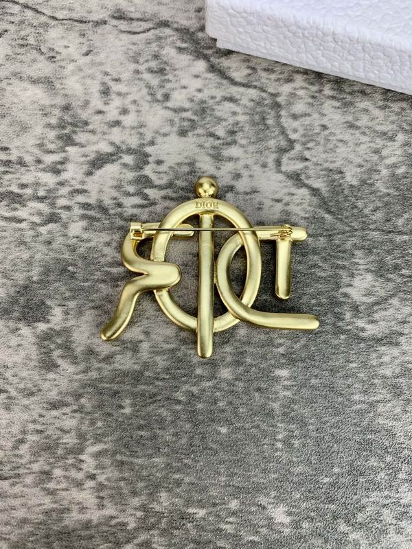 Dior Brooch 05lyr58 (5)