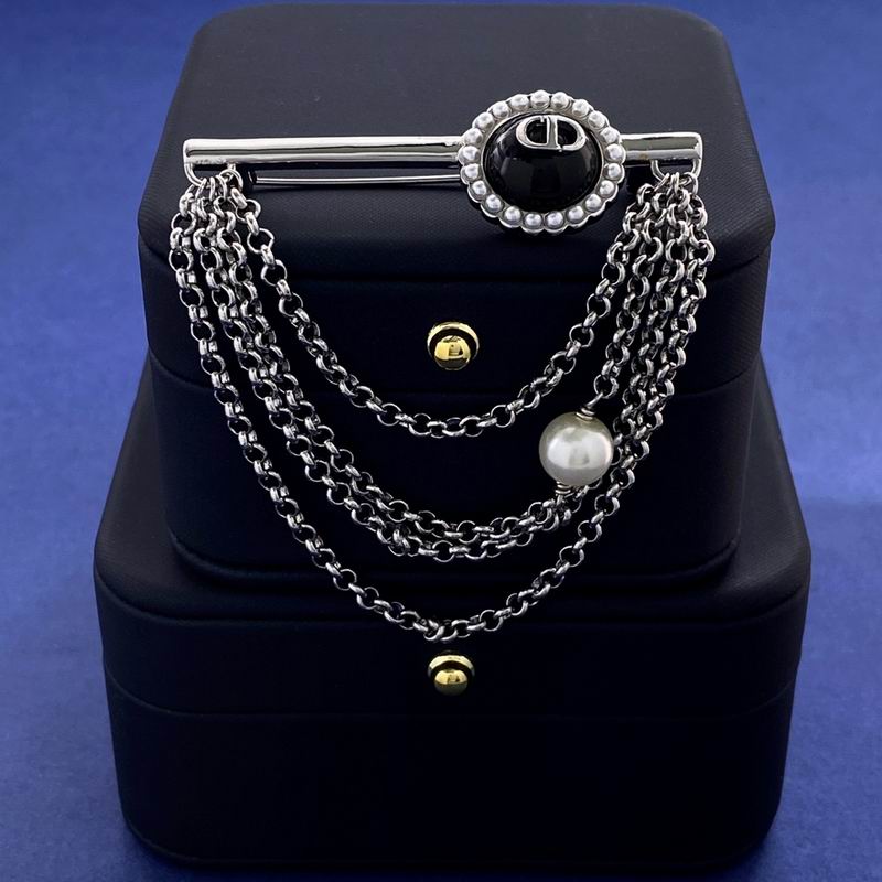 Dior Brooch 05lyr59 (5)