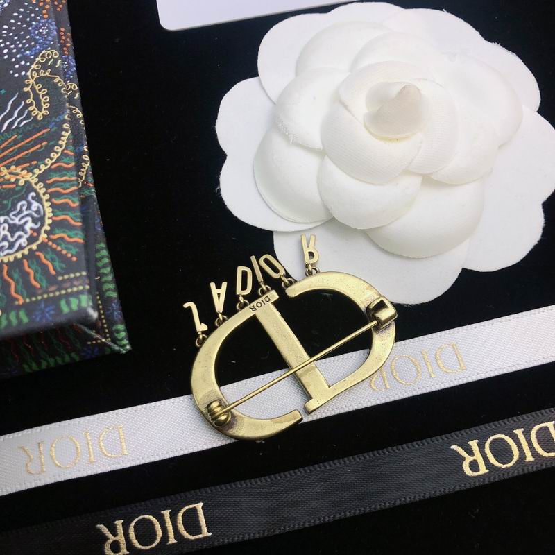 Dior Brooch 05lyr61 (4)