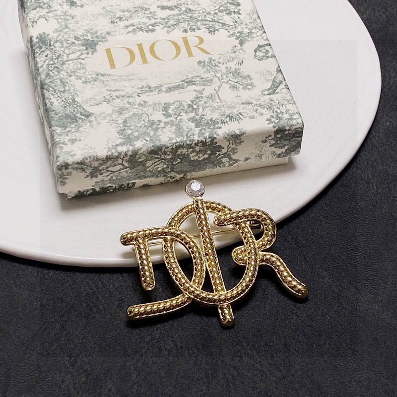 Dior Brooch 06lyr68 (4)
