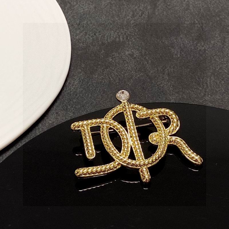 Dior Brooch 06lyr68 (7)