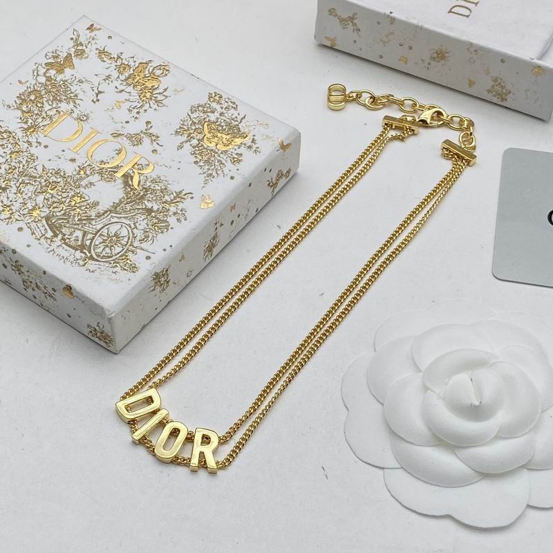 Dior Suits 05lyr77 (4)