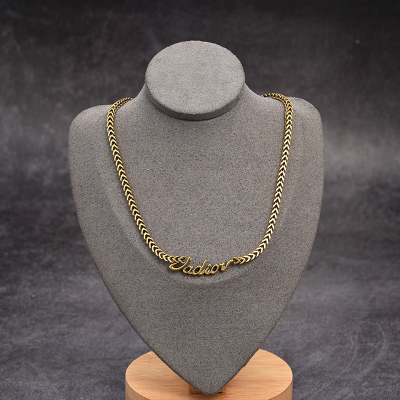 Dior Suits 05lyr81 (2)