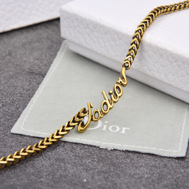 Dior Suits 05lyr81 (3)