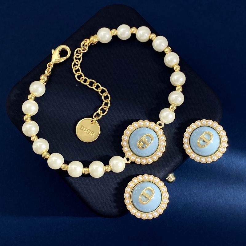 Dior Suits 05lyr83 (3)