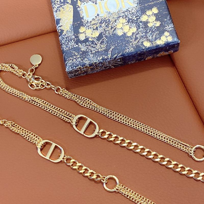 Dior Suits 06lyr100 (3)