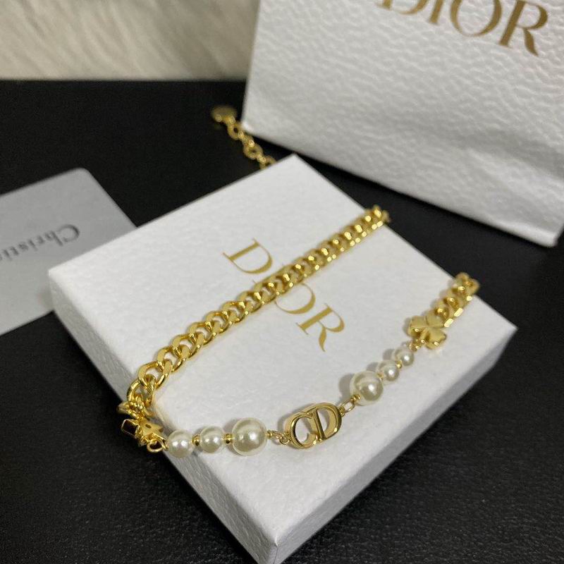 Dior Suits 06lyr103 (1)