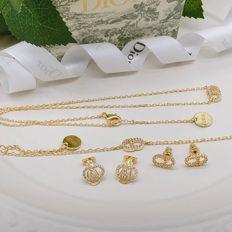 Dior Suits 06lyr104 (5)