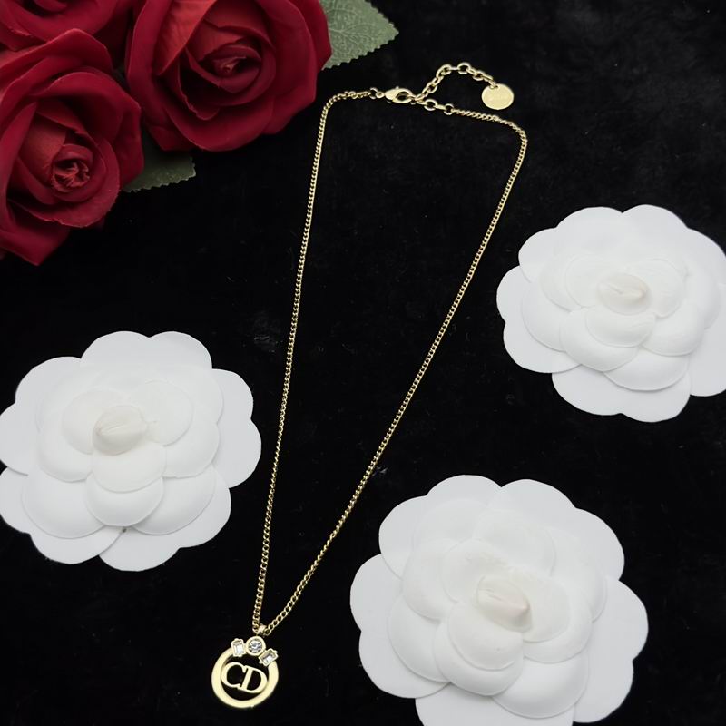 Dior Suits 06lyr89 (2)