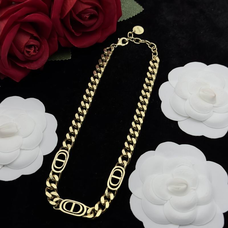 Dior Suits 06lyr90 (2)