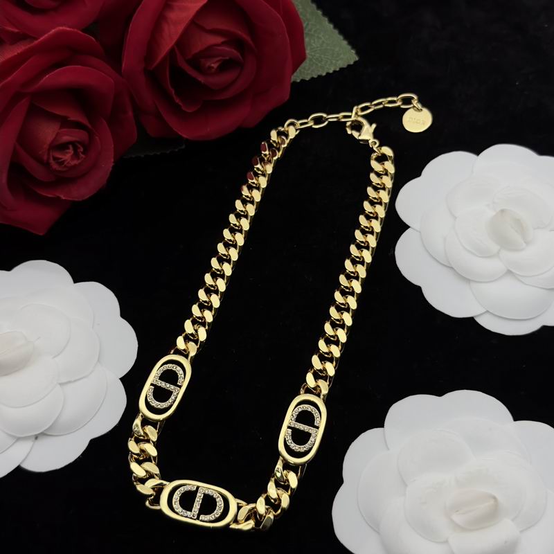 Dior Suits 06lyr91 (2)