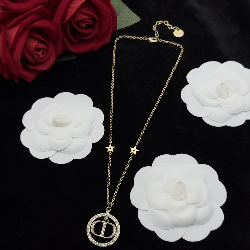 Dior Suits 06lyr92 (2)