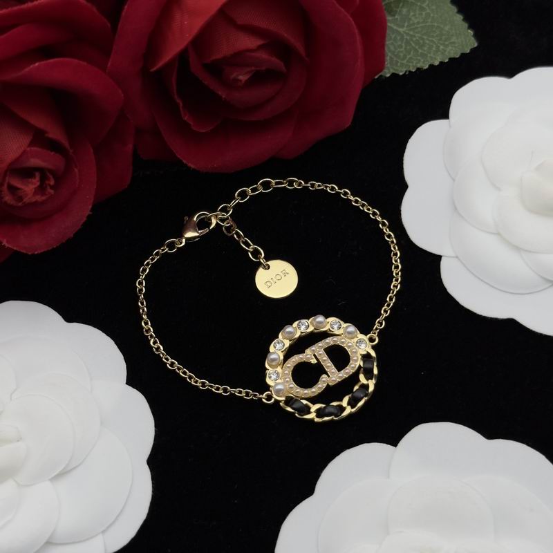 Dior Suits 06lyr95 (3)