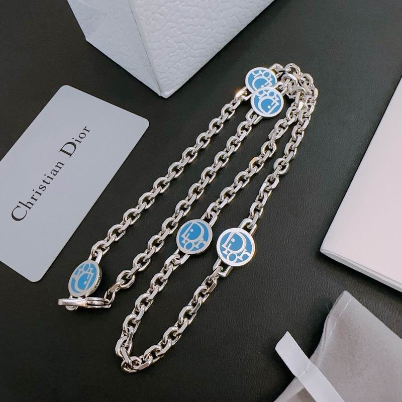 Dior Suits 06lyr98 (5)