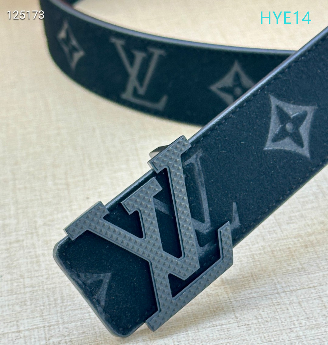 LV belt 34mmX95-125cm XH (243)