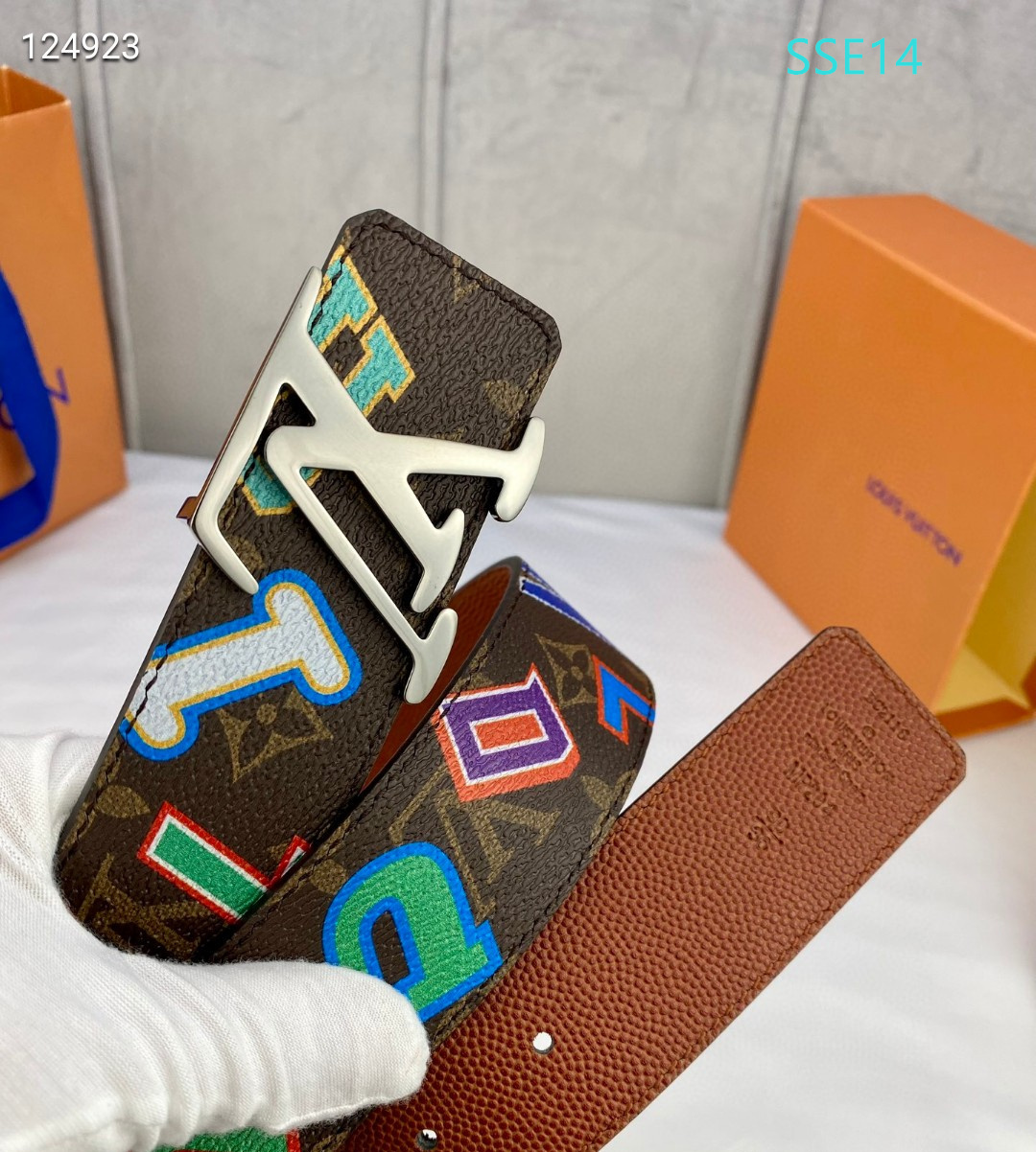 LV belt 40mmX100-125cm XH (180)