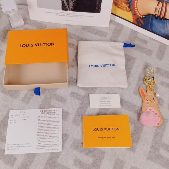 LV keyring 水貂毛兔子 (8)