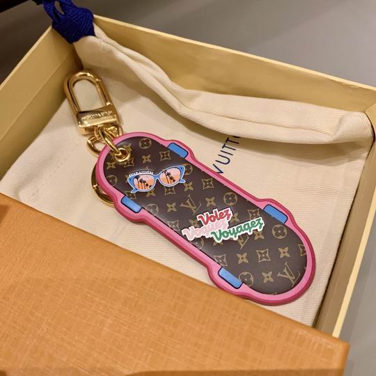 LV keyring 滑板 (3)