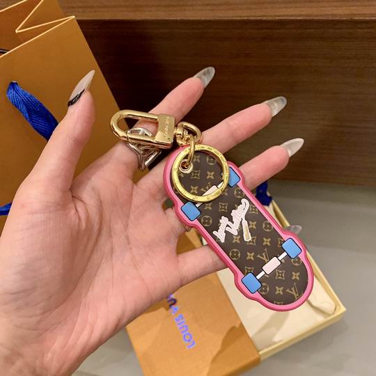 LV keyring 滑板 (5)
