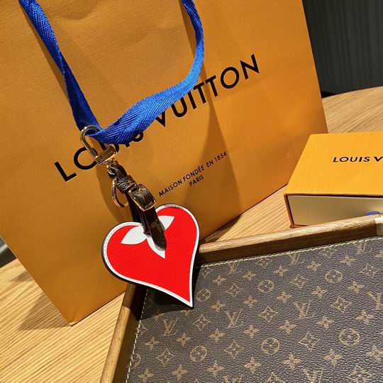 LV keyring 红心扑克牌 (6)
