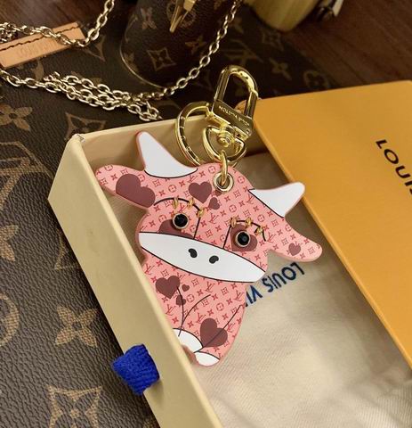 LV keyring 红色小牛 (2)