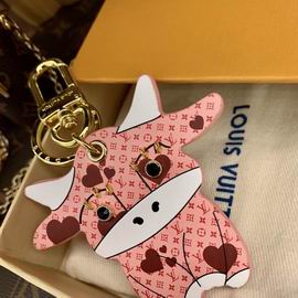 LV keyring 红色小牛 (3)