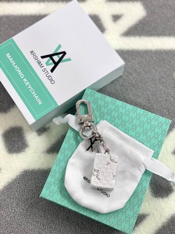 LV keyring 麻将雕塑 (5)