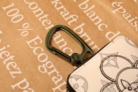 LV keyring 03lyh105  (12)