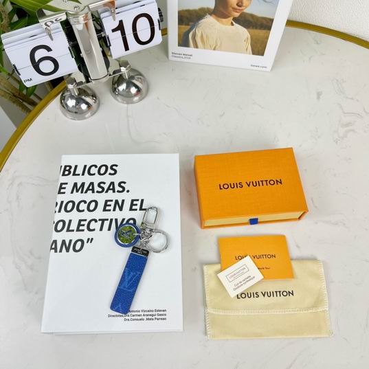 LV keyring 03lyh257 (11)