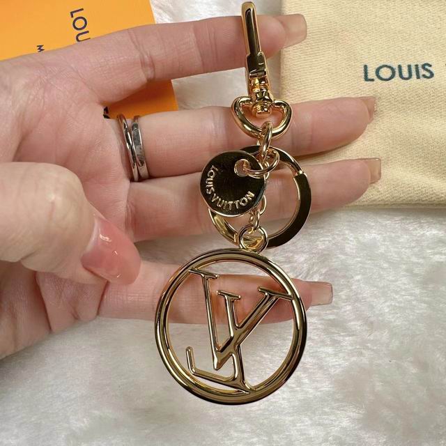 LV keyring 03lyh264 (4)
