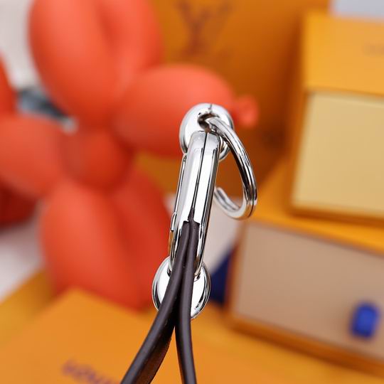 LV keyring 03lyh282 (14)