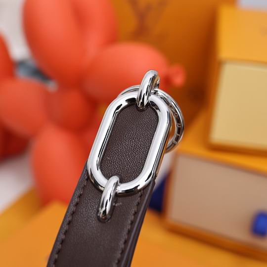 LV keyring 03lyh282 (15)