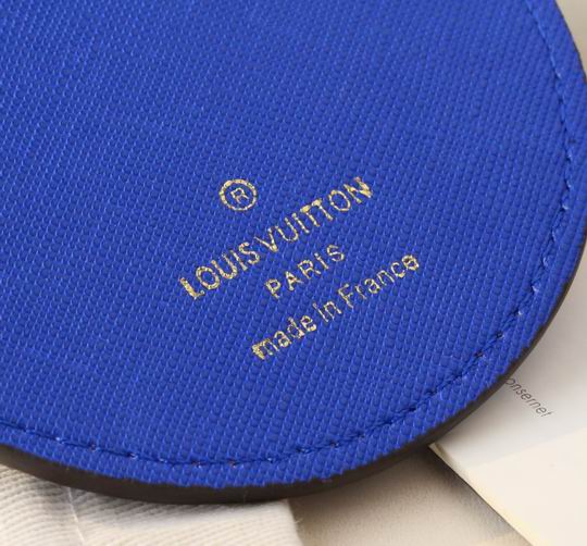 LV keyring 03lyh291 (14)