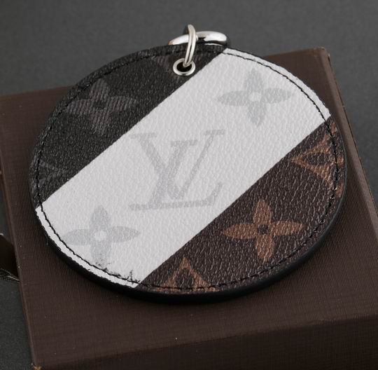 LV keyring 03lyh293 (9)
