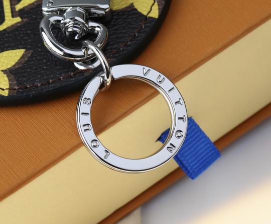 LV keyring 03lyh297 (7)