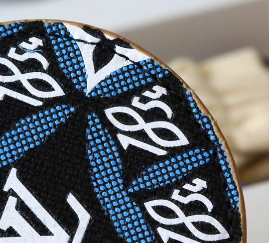 LV keyring 03lyh301 (5)