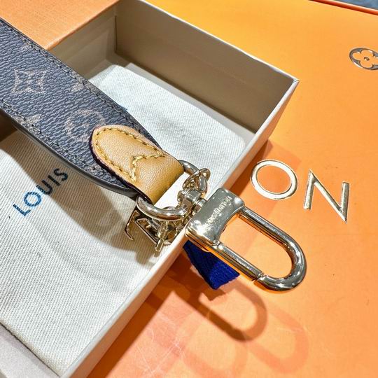 LV keyring 03lyh311 (8)