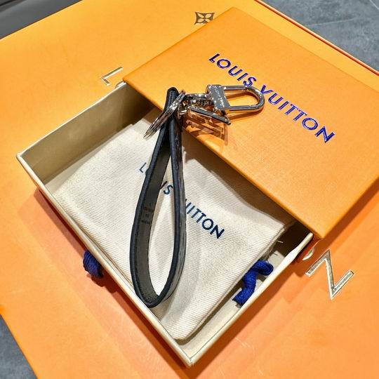 LV keyring 03lyh313 (13)