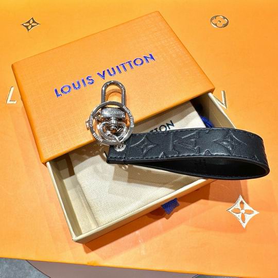 LV keyring 03lyh313 (21)