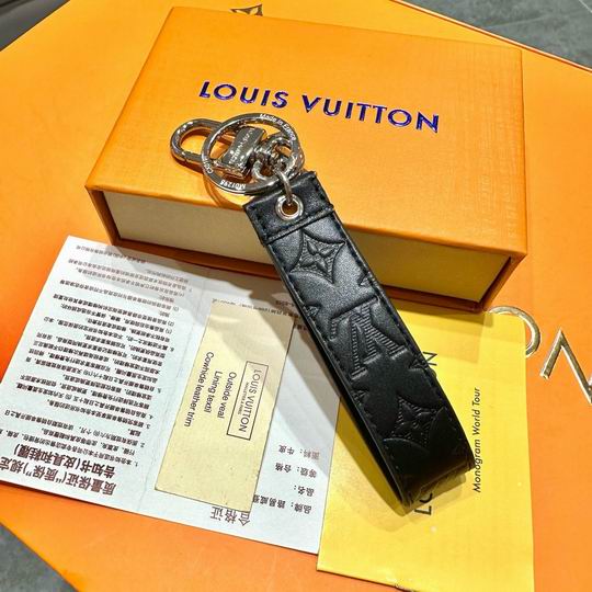 LV keyring 03lyh313 (24)