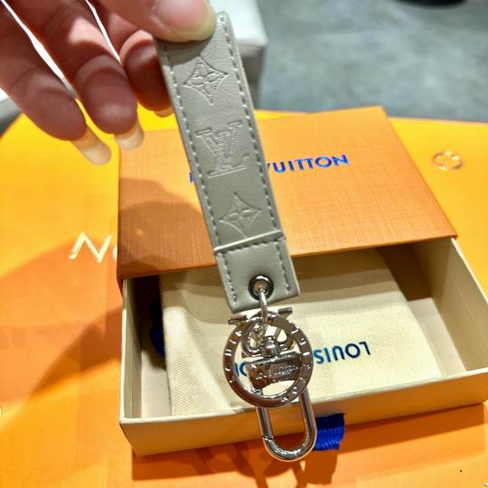 LV keyring 03lyh314 (15)