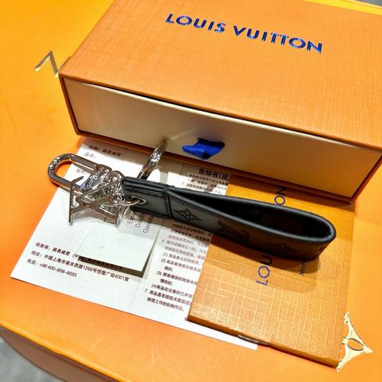 LV keyring 03lyh314 (26)