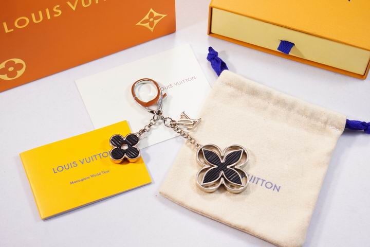 LV keyring 03lyh315 (16)
