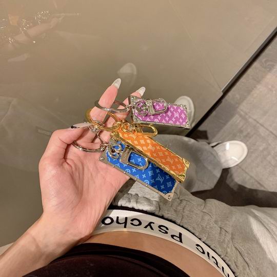 LV keyring 03lyh326 (9)